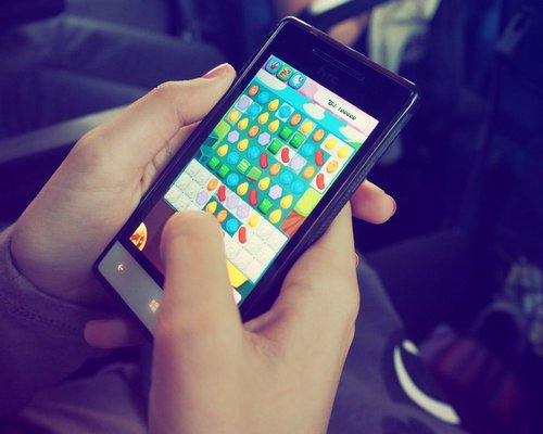 Horizontal smartphone displaying the fictional Skyline Turbo Shift puzzle game